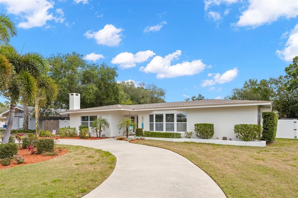 Photo of 125 Carlyle Drive, Palm Harbor, FL 34683 (MLS # TB8496063)
