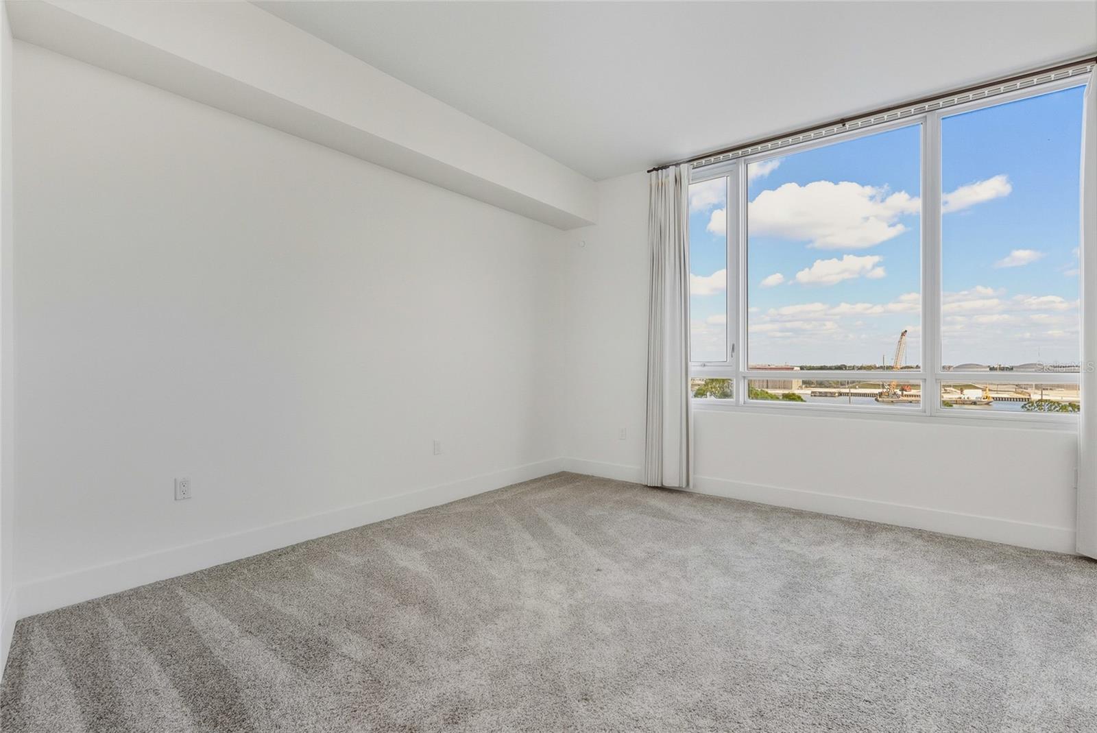 THE PLACE AT CHANNELSIDE A CON - Residential