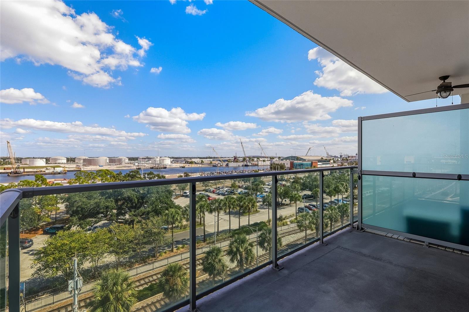 THE PLACE AT CHANNELSIDE A CON - Residential