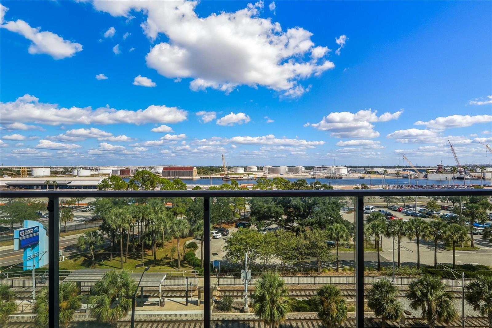 THE PLACE AT CHANNELSIDE A CON - Residential