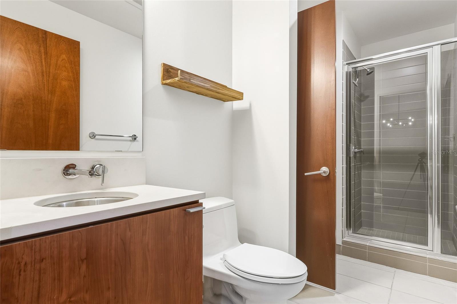 THE PLACE AT CHANNELSIDE A CON - Residential