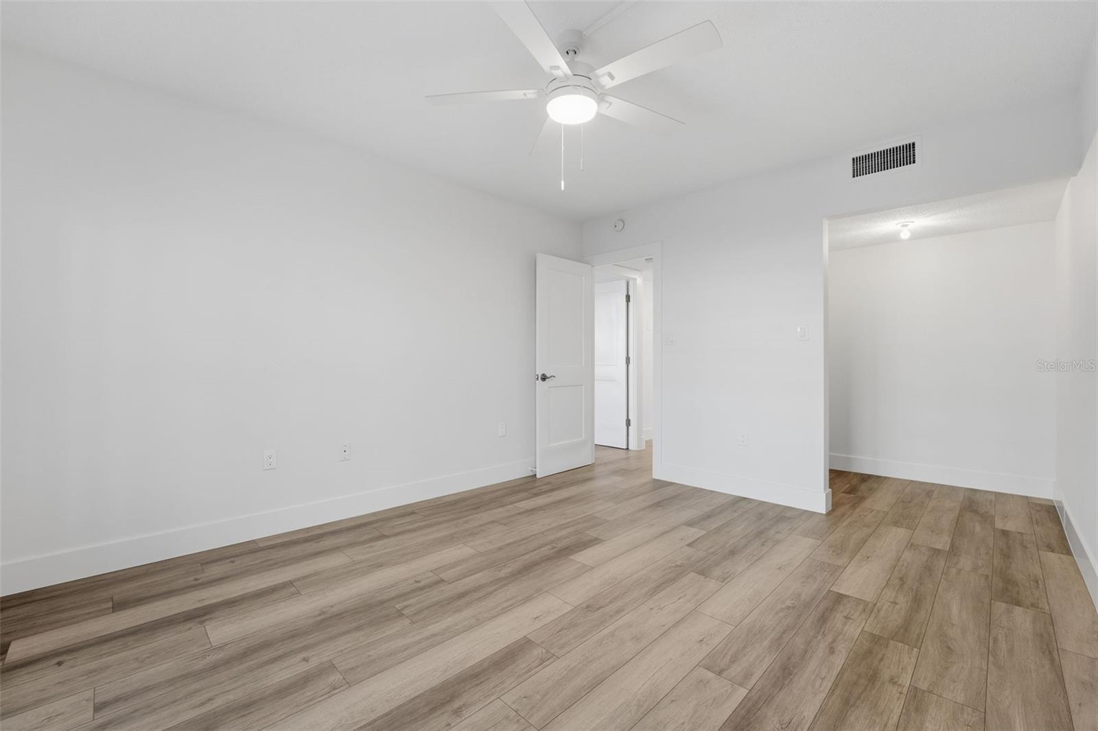 TOWERS - Residential