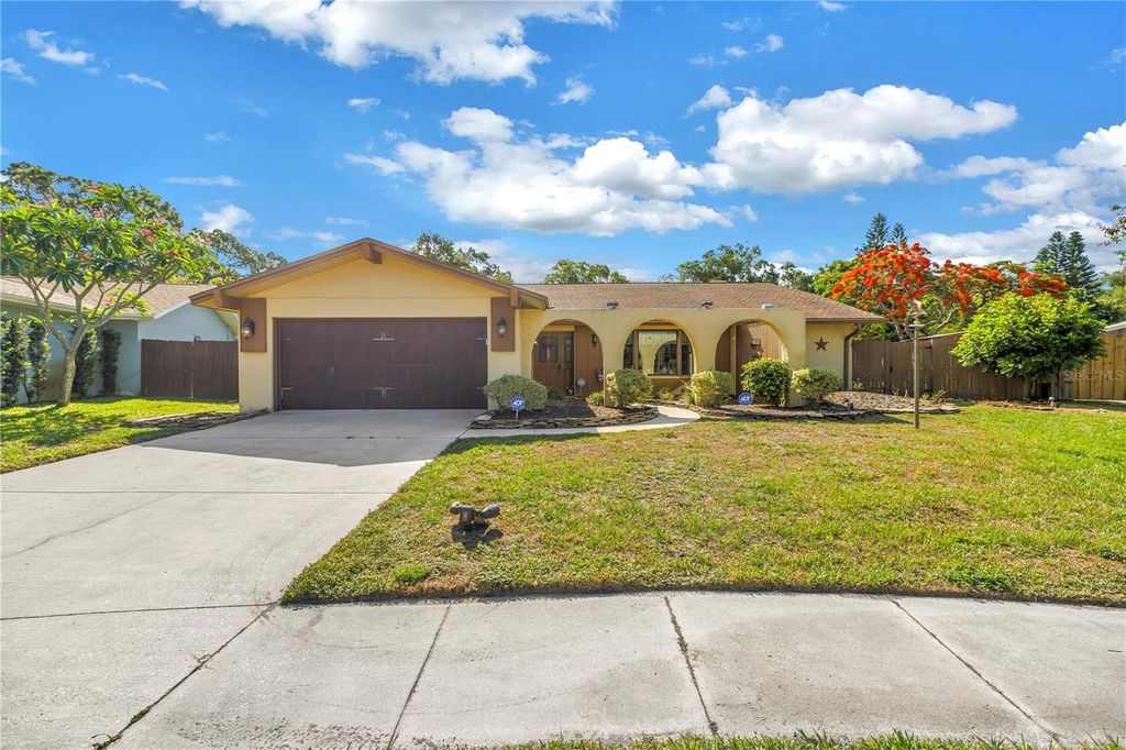 Photo of 10657 Del Prado Drive E, Largo, FL 33774 (MLS # TB8510268)