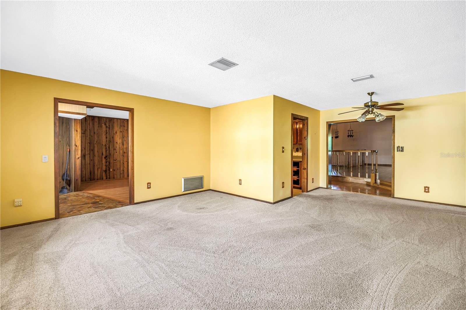 DEL PRADO IMPERIAL UNIT 1 - Residential