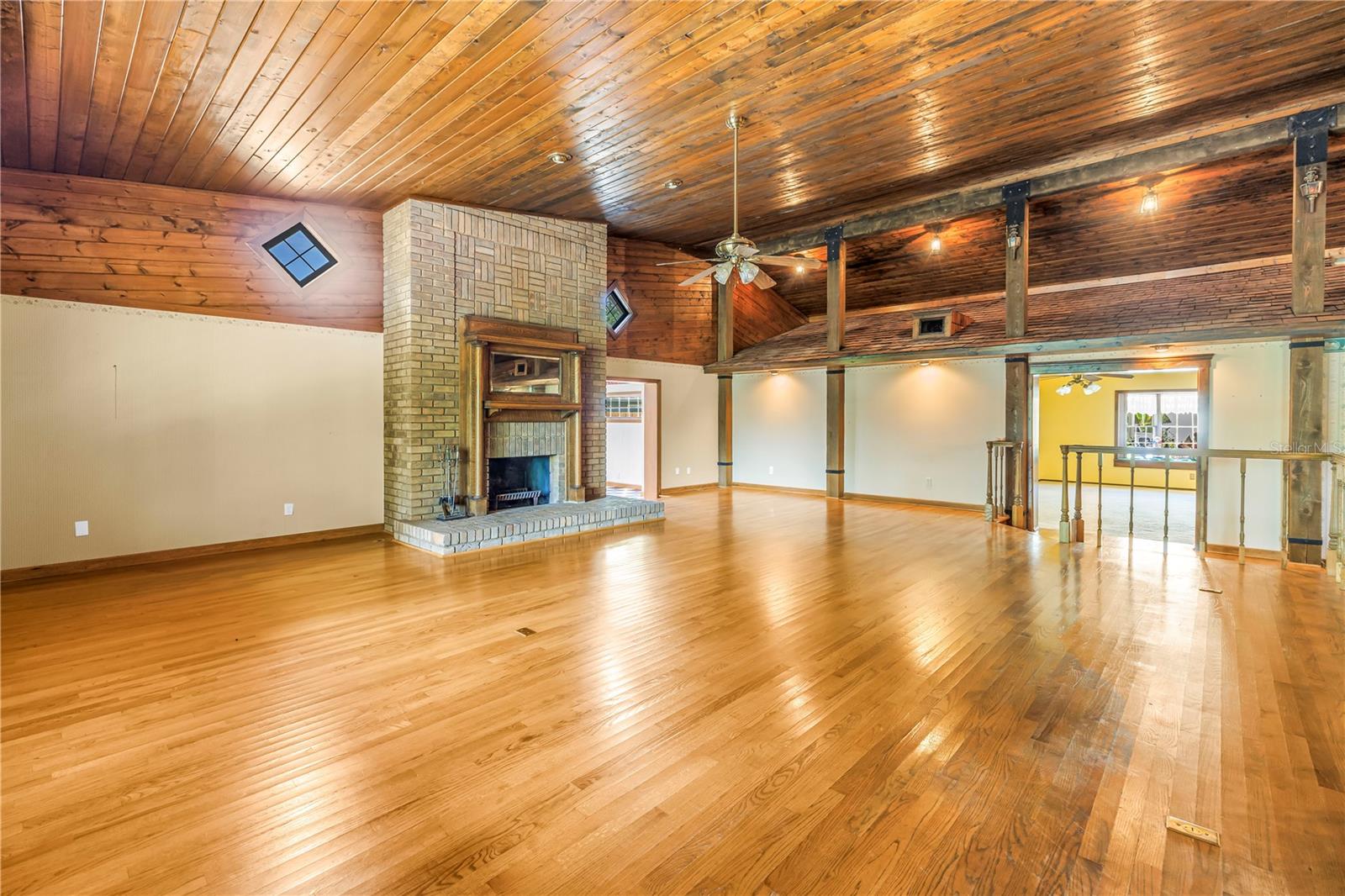 DEL PRADO IMPERIAL UNIT 1 - Residential