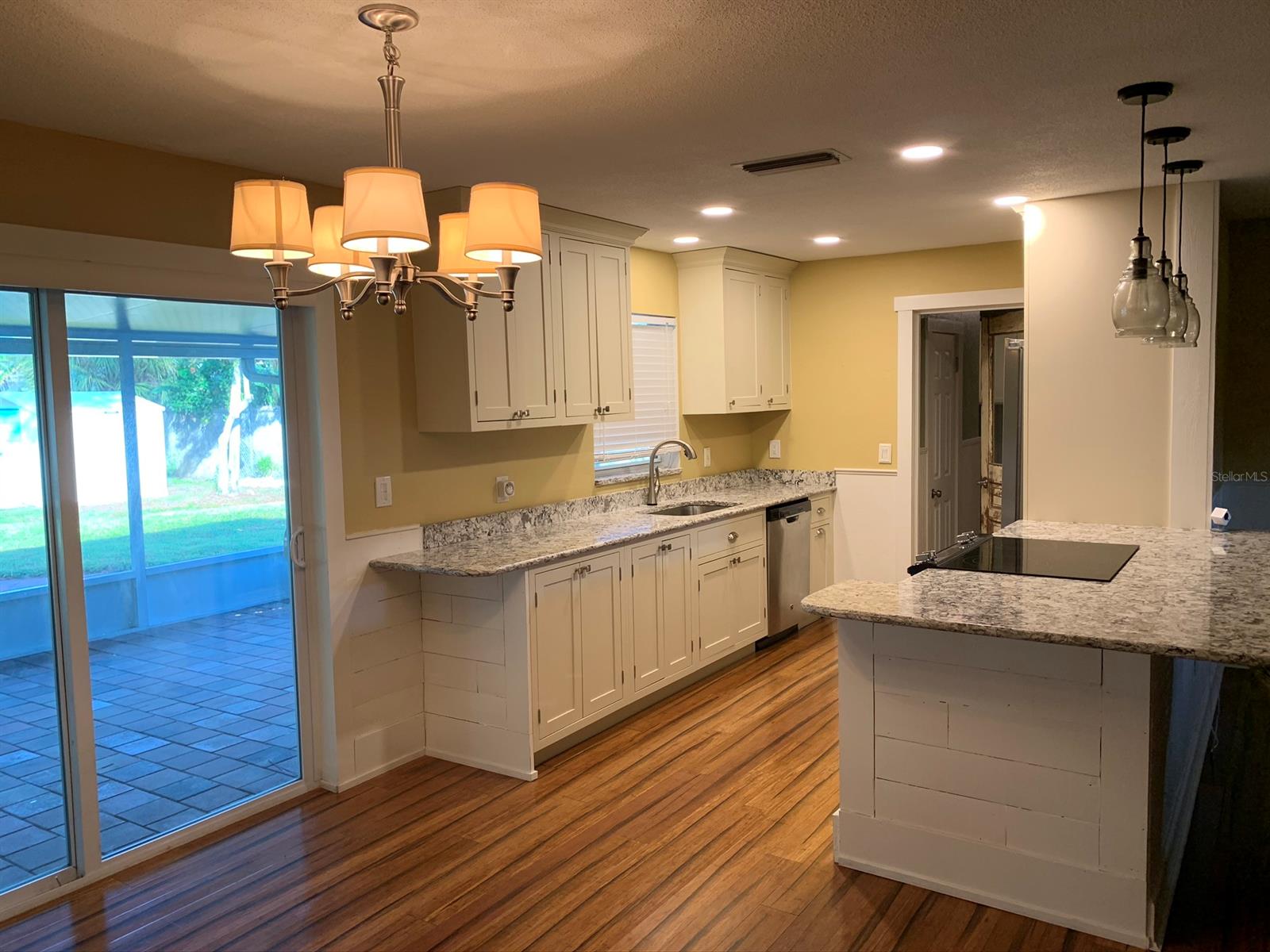 Detwilers Add 01 New Smyrna Bch - Residential Lease