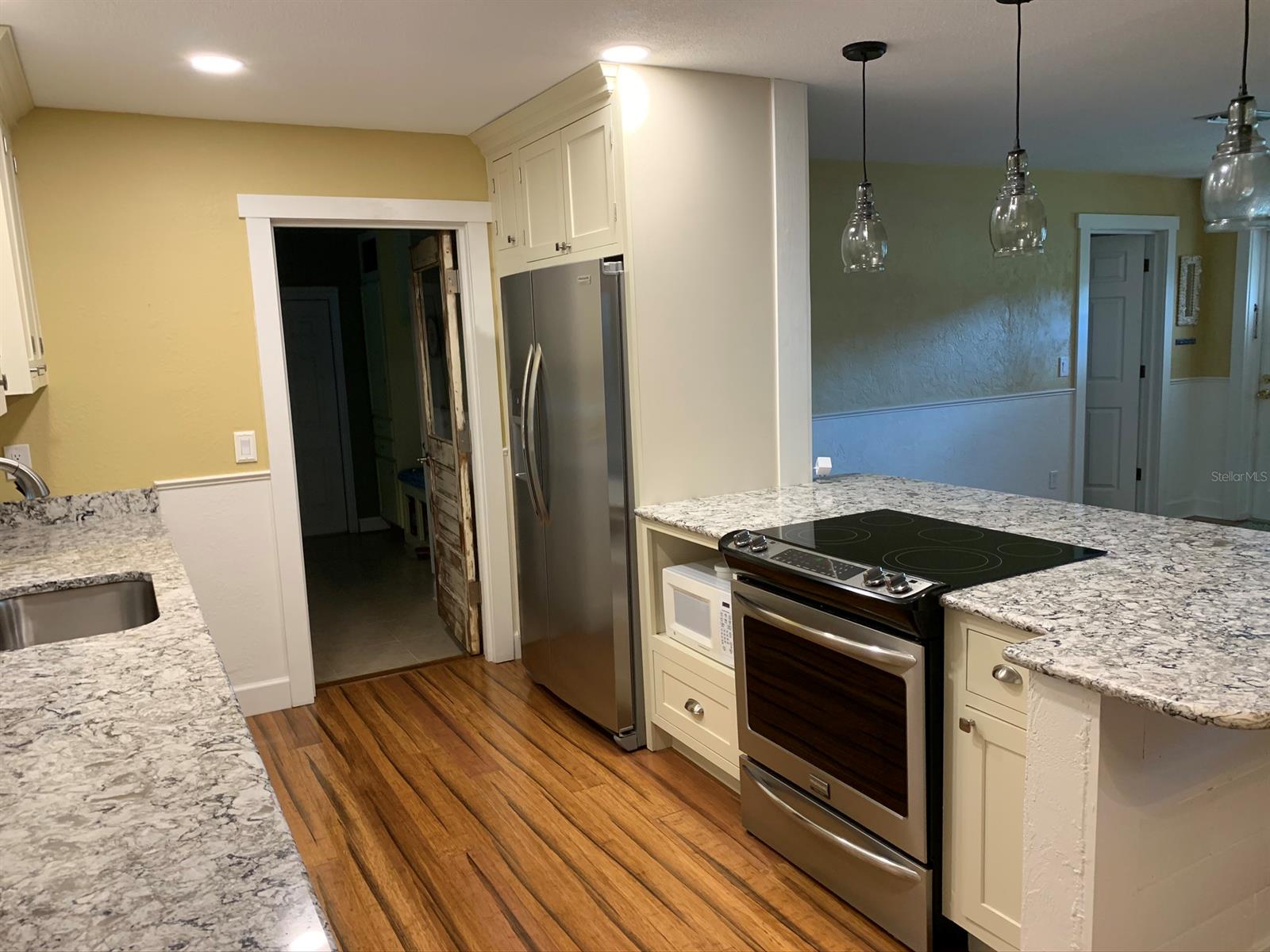 Detwilers Add 01 New Smyrna Bch - Residential Lease