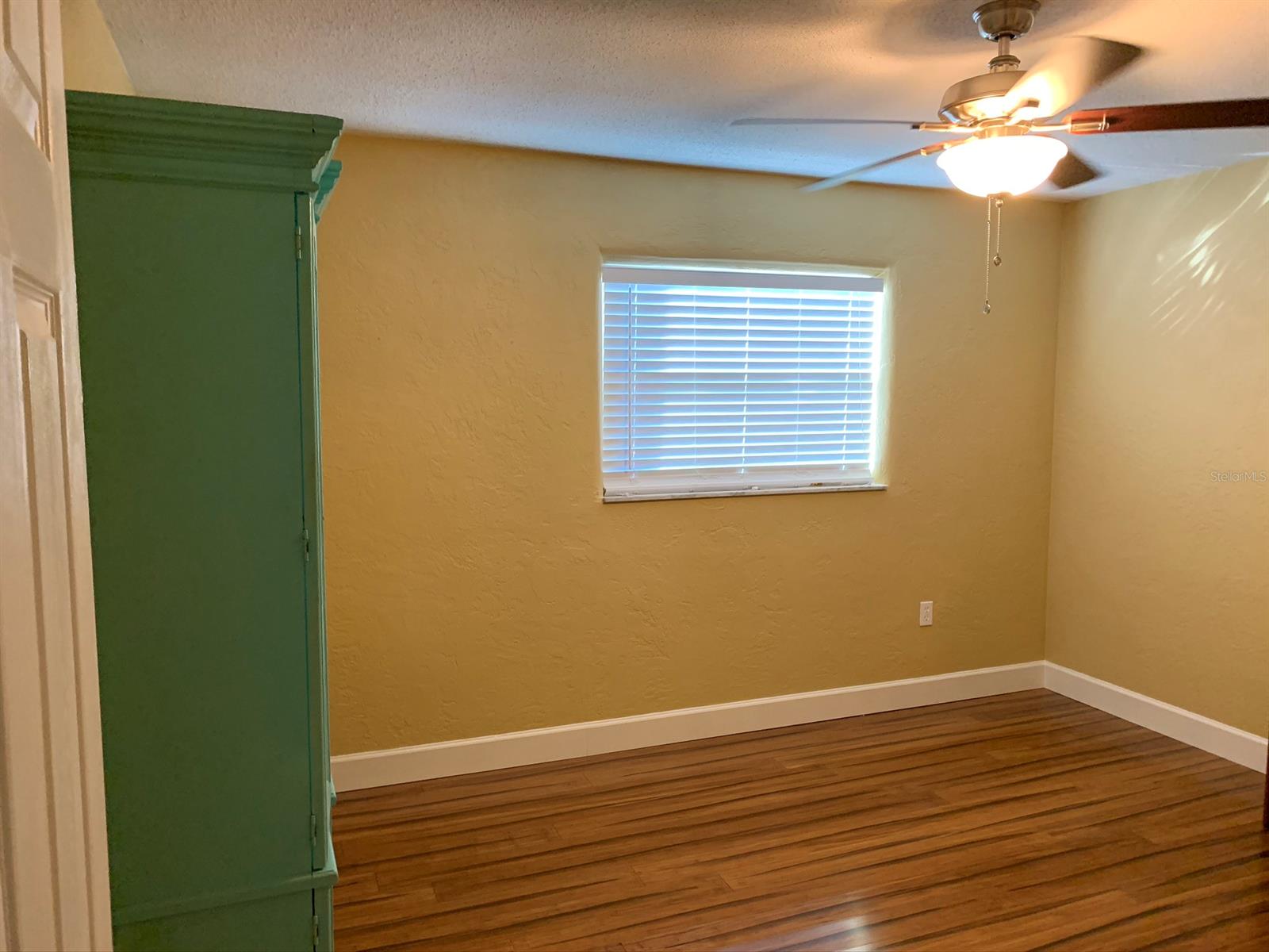 Detwilers Add 01 New Smyrna Bch - Residential Lease