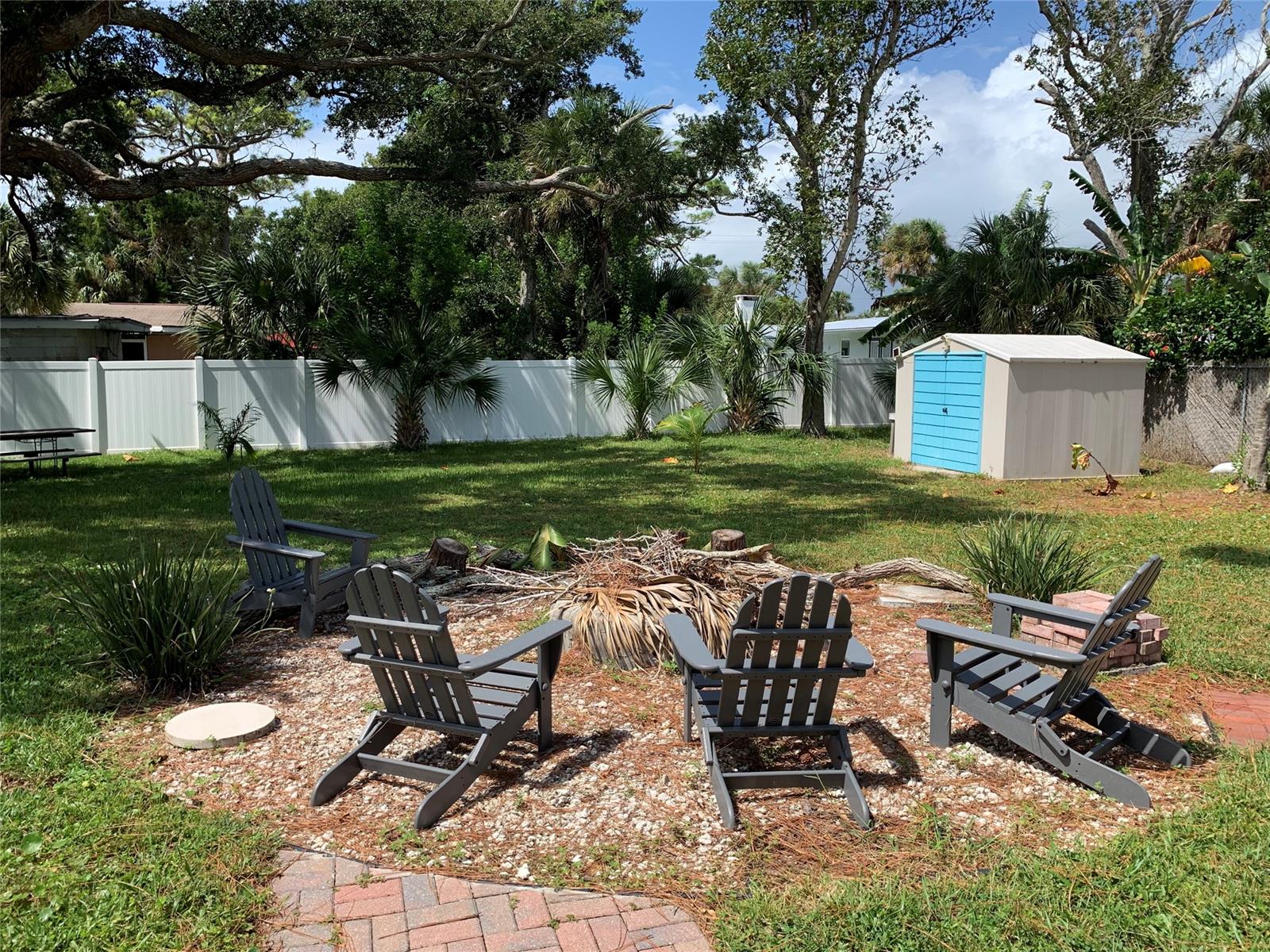 Detwilers Add 01 New Smyrna Bch - Residential Lease