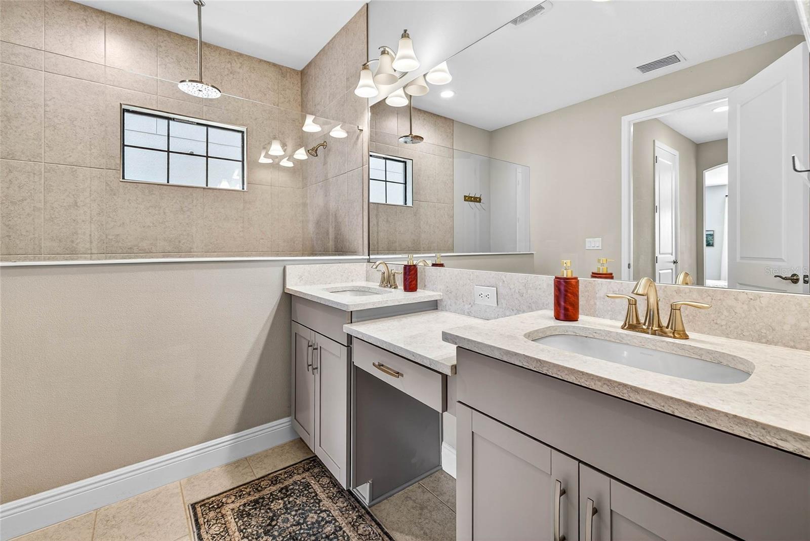 B & D HAWKSTONE PH 2 - Residential Lease