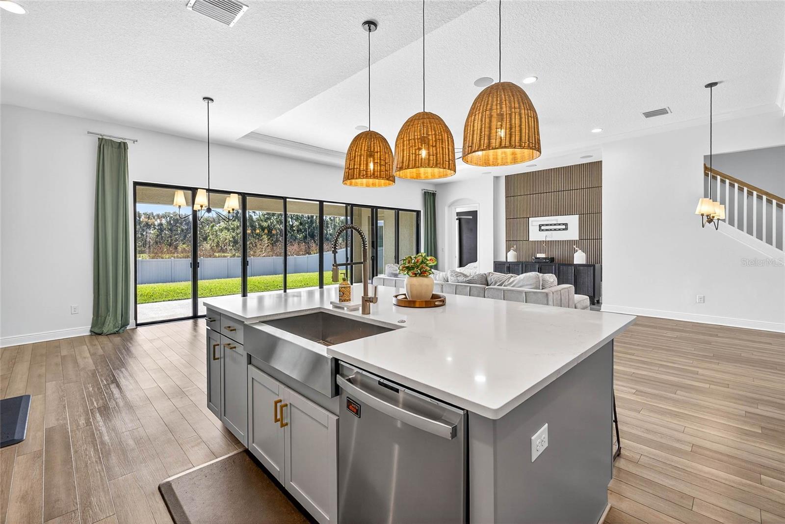 B & D HAWKSTONE PH 2 - Residential Lease