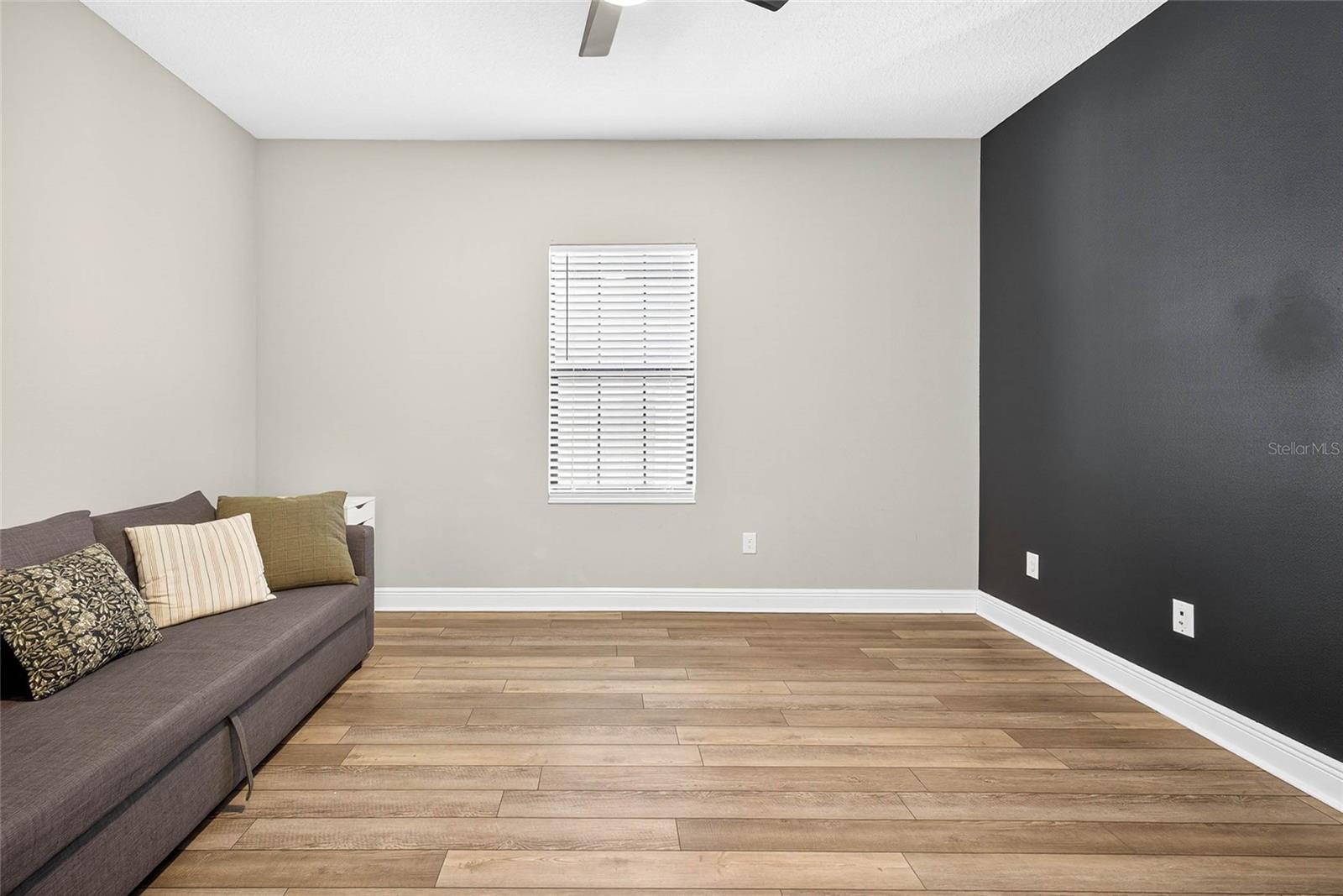 B & D HAWKSTONE PH 2 - Residential Lease