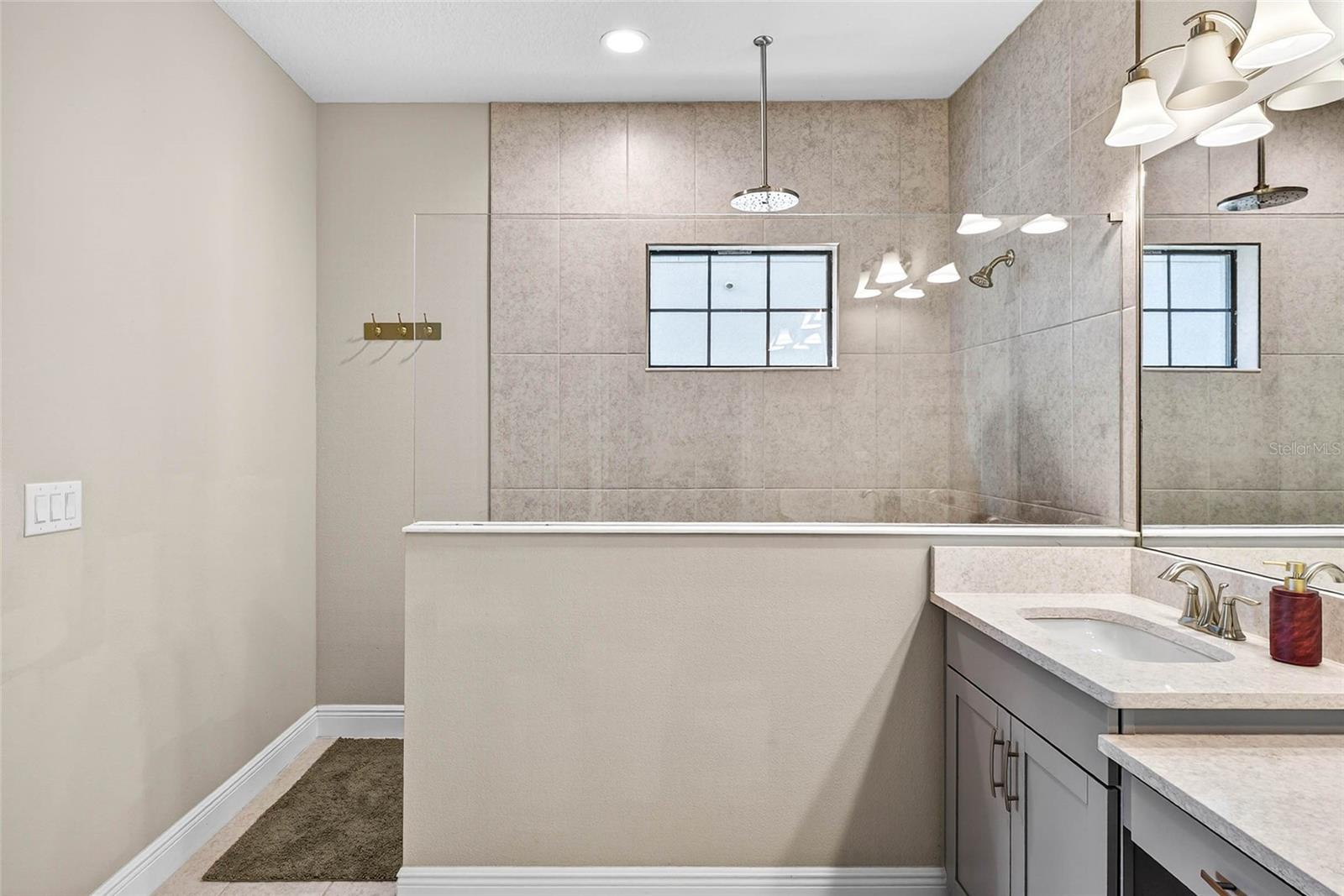 B & D HAWKSTONE PH 2 - Residential Lease