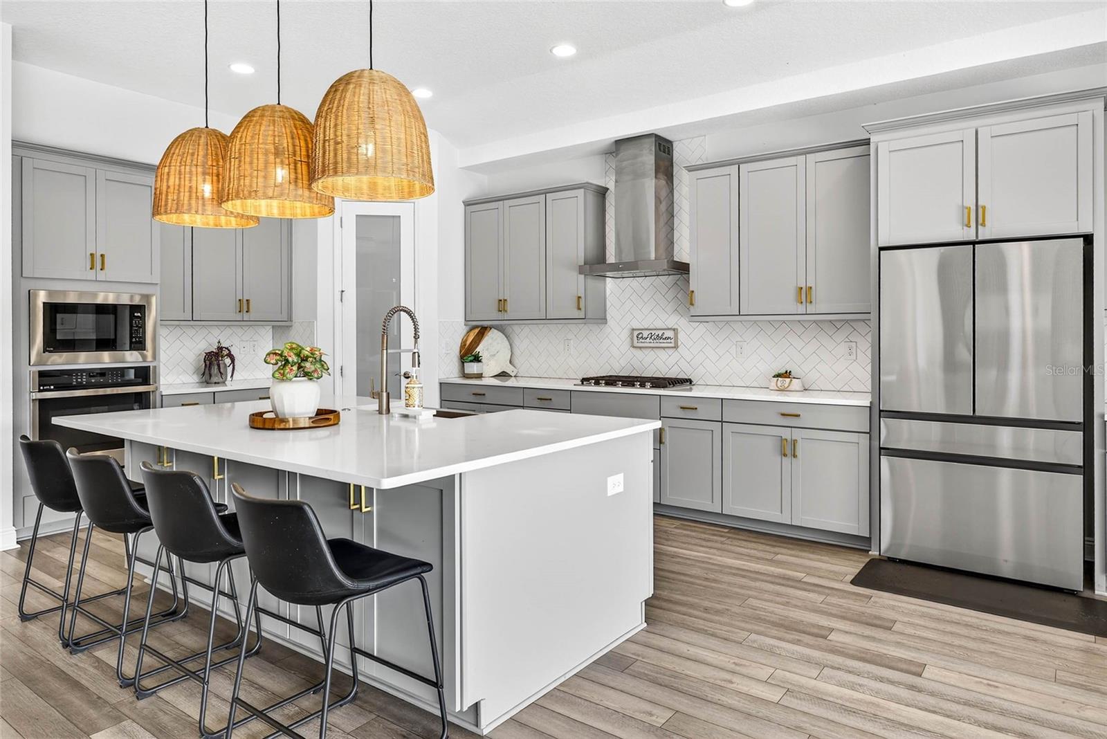 B & D HAWKSTONE PH 2 - Residential Lease