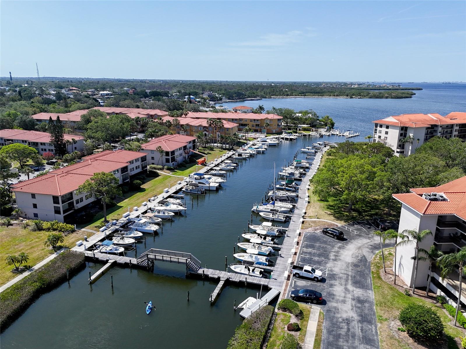 433 MARINER DRIVE 433
