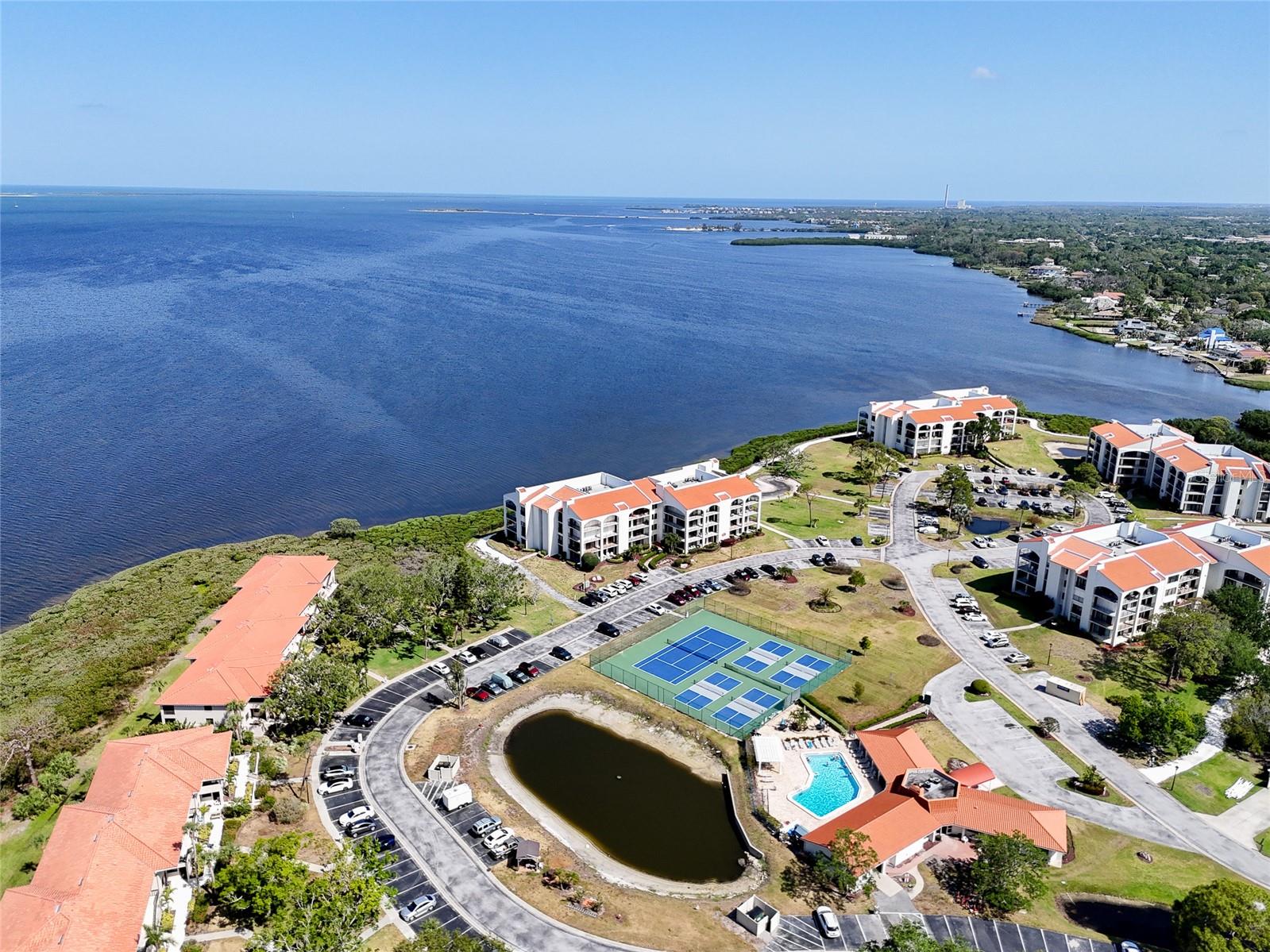 433 MARINER DRIVE 433