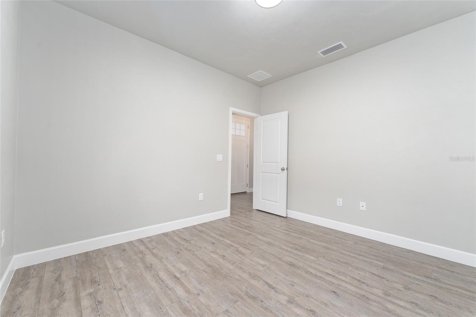 GRAND OAKS AT TOWER PH 2 PB 37 PG 63 - Residential