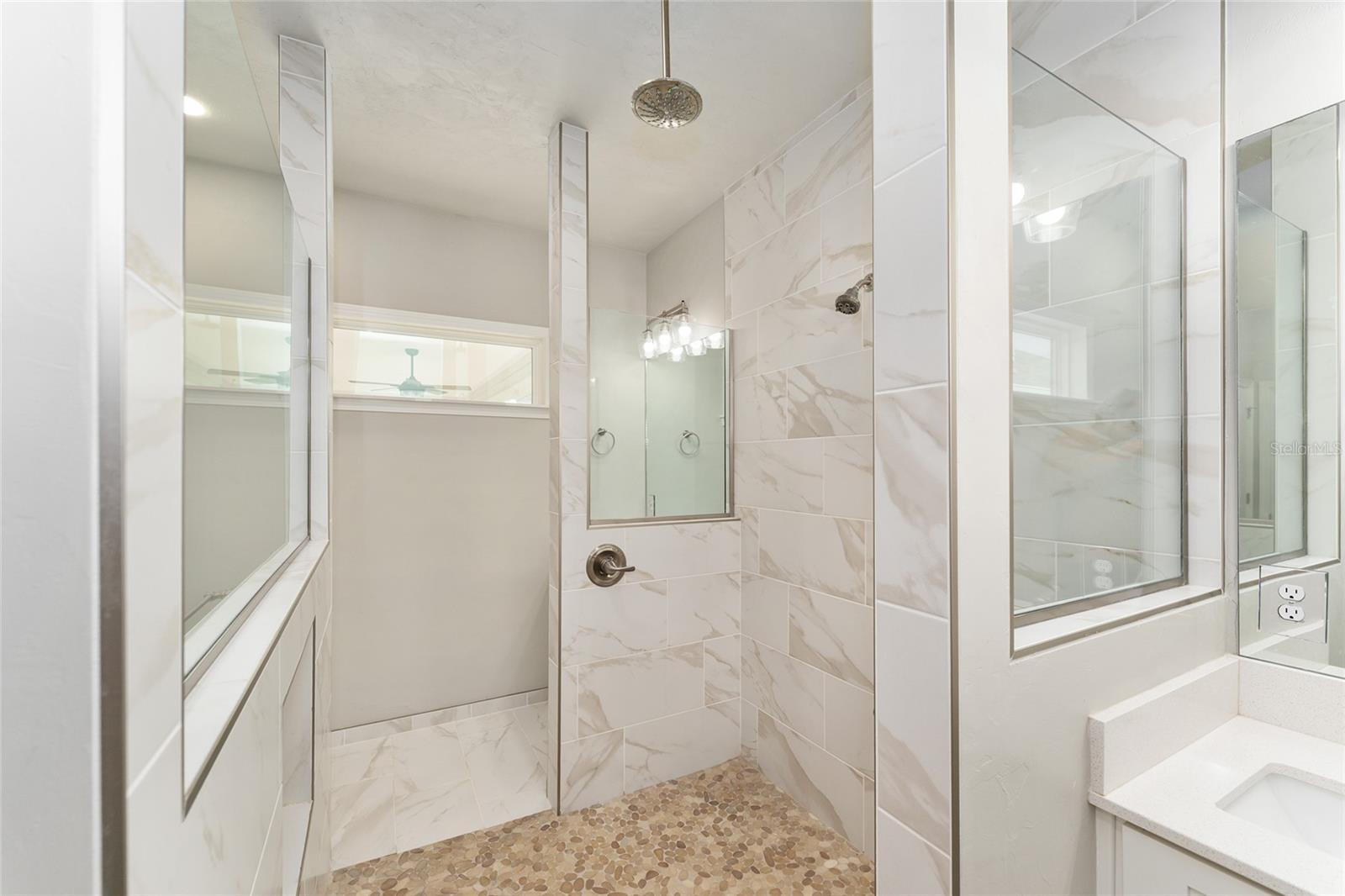 GRAND OAKS AT TOWER PH 2 PB 37 PG 63 - Residential