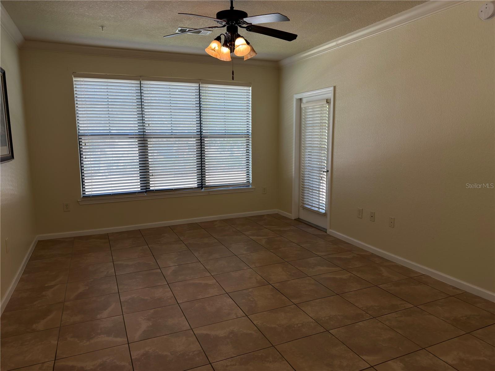 BELLA PIAZZA - Residential Lease