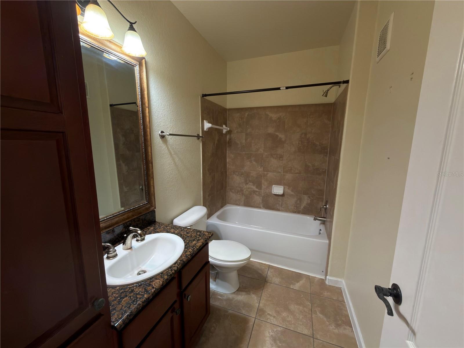 BELLA PIAZZA - Residential Lease