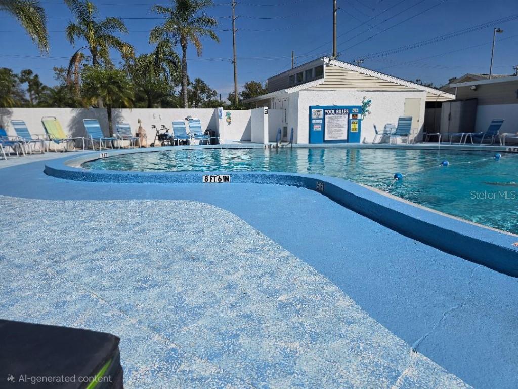 PALM LAKE ESTATES - Residential