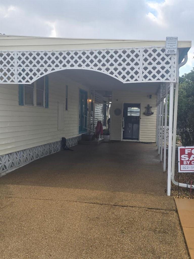 PALM LAKE ESTATES - Residential