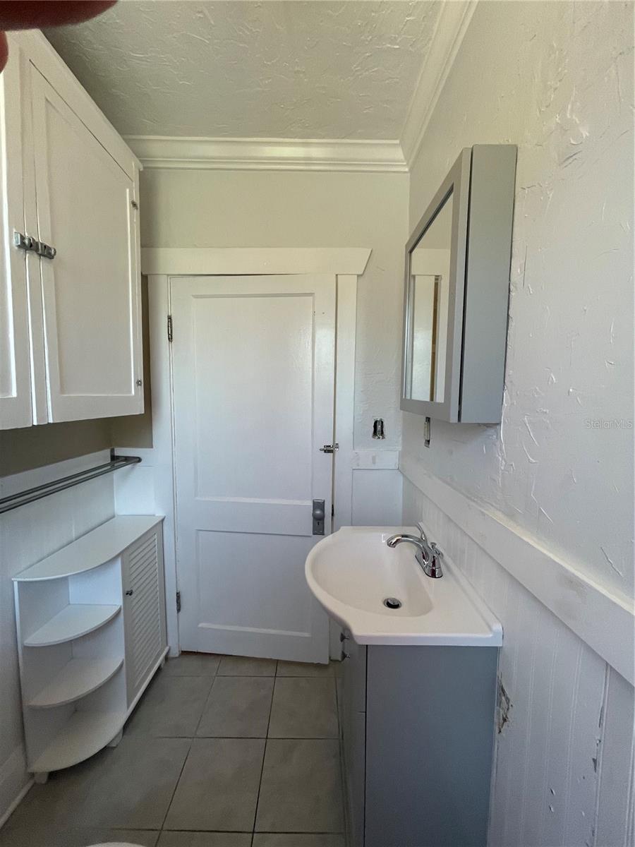 NEAR BAY SUB - Residential Lease