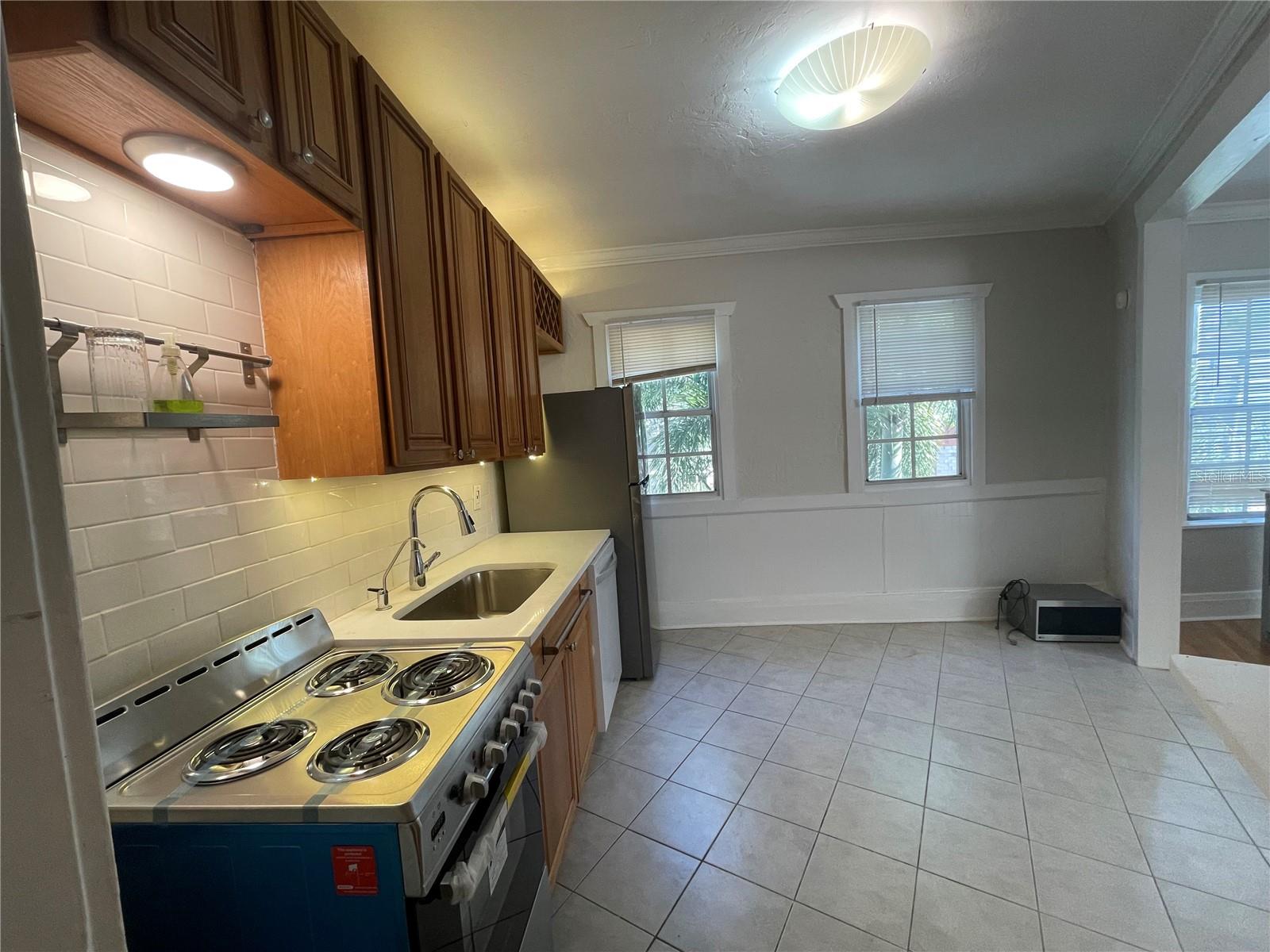 NEAR BAY SUB - Residential Lease