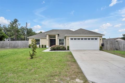 Photo of 40610 E Fourth Avenue, Umatilla, FL 32784 (MLS # G5112562)