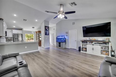 Tiny photo for 40610 E Fourth Avenue, Umatilla, FL 32784 (MLS # G5112562)