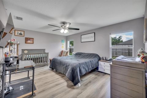 Tiny photo for 40610 E Fourth Avenue, Umatilla, FL 32784 (MLS # G5112562)