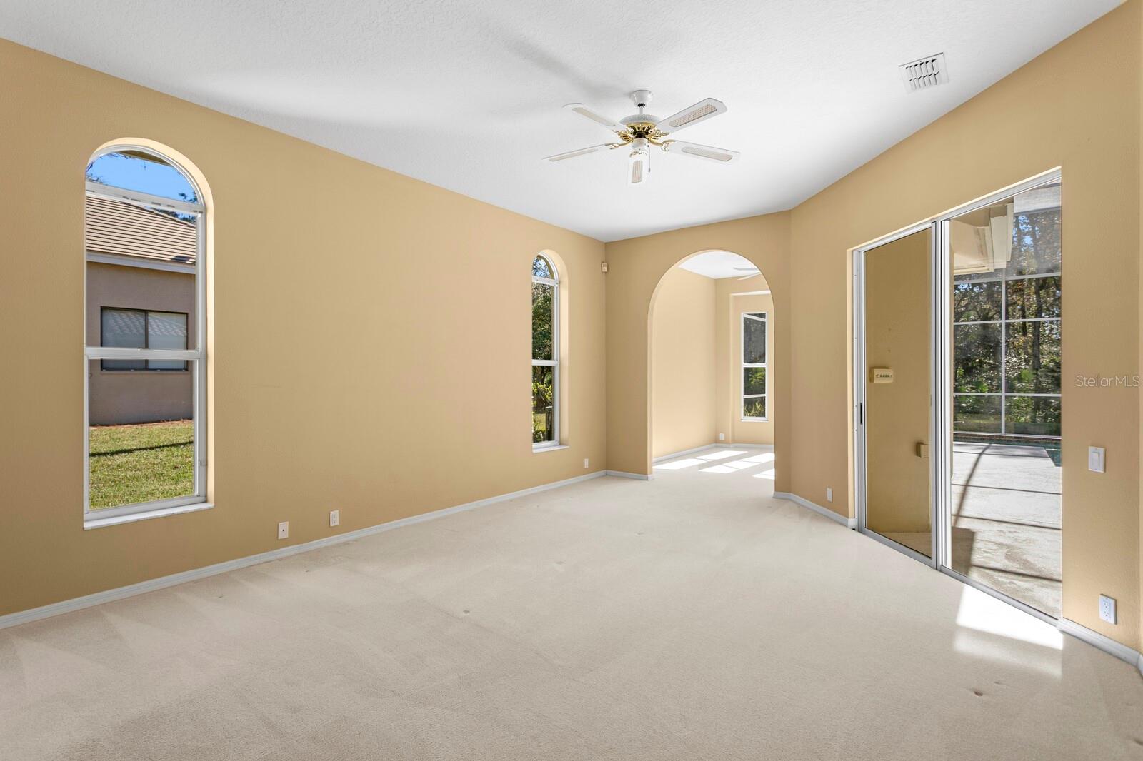 TAMPA PALMS AREA 2 UNIT 7D - Residential