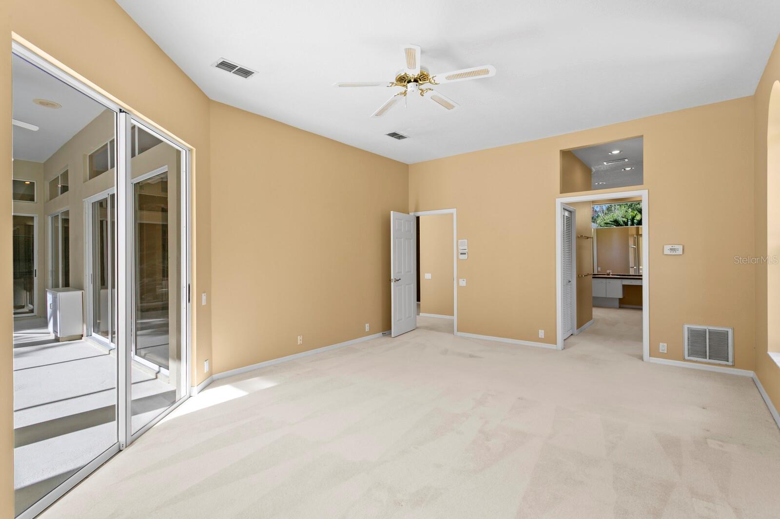TAMPA PALMS AREA 2 UNIT 7D - Residential