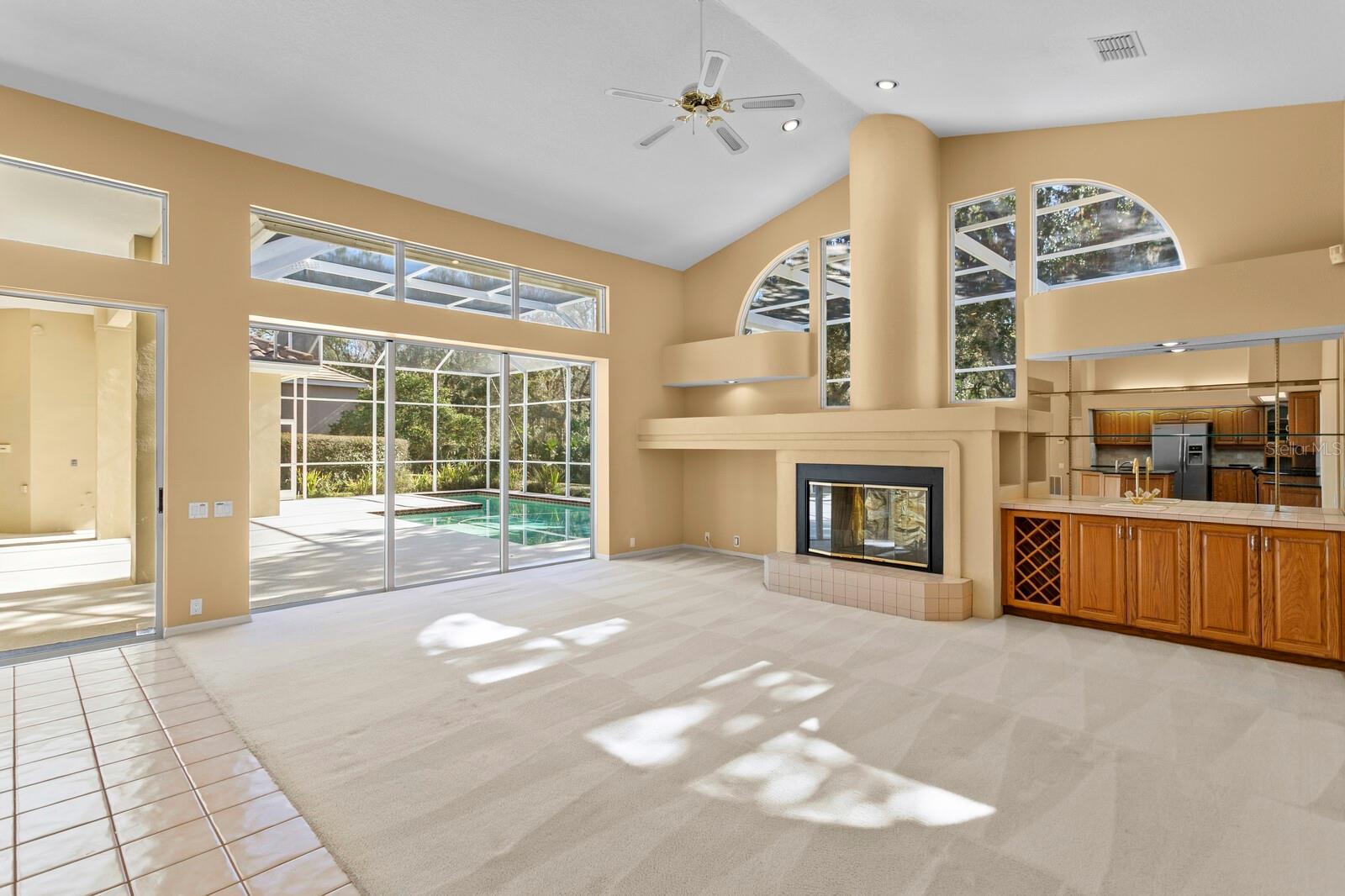 TAMPA PALMS AREA 2 UNIT 7D - Residential