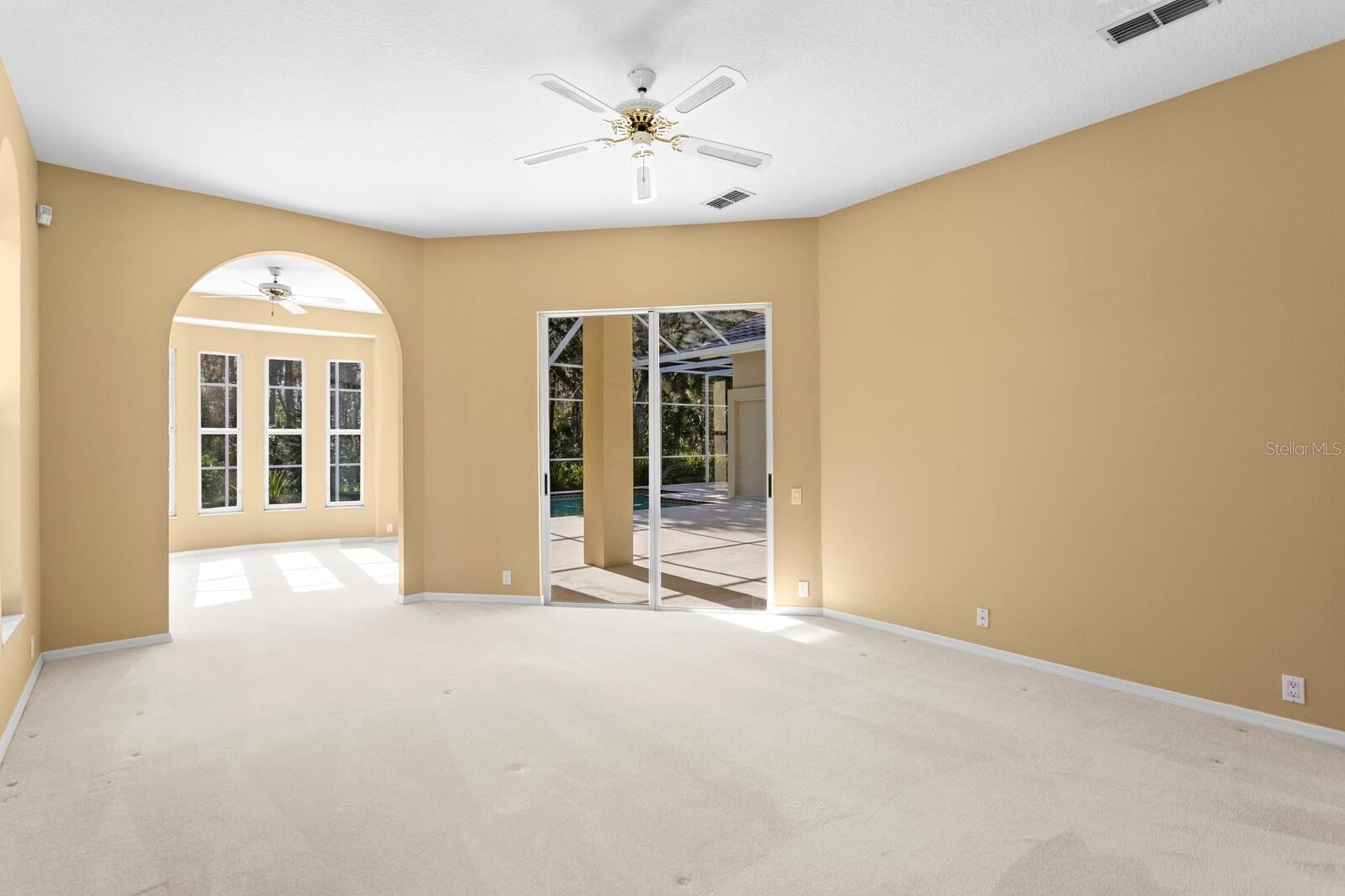 TAMPA PALMS AREA 2 UNIT 7D - Residential