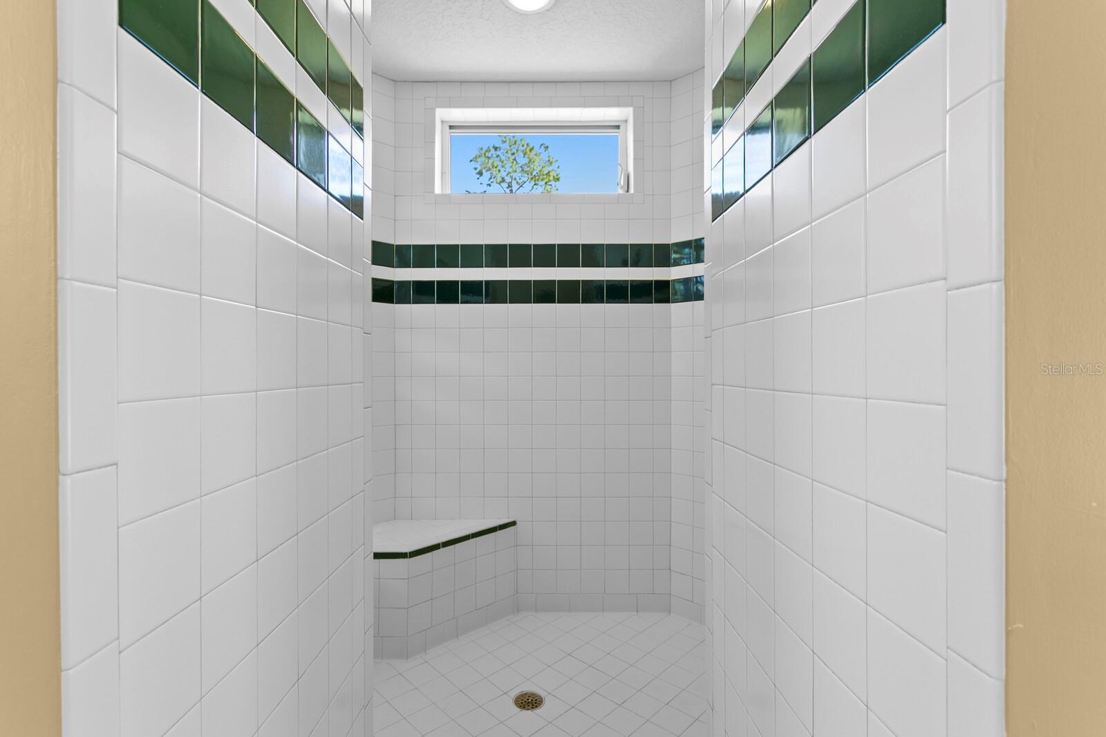 TAMPA PALMS AREA 2 UNIT 7D - Residential