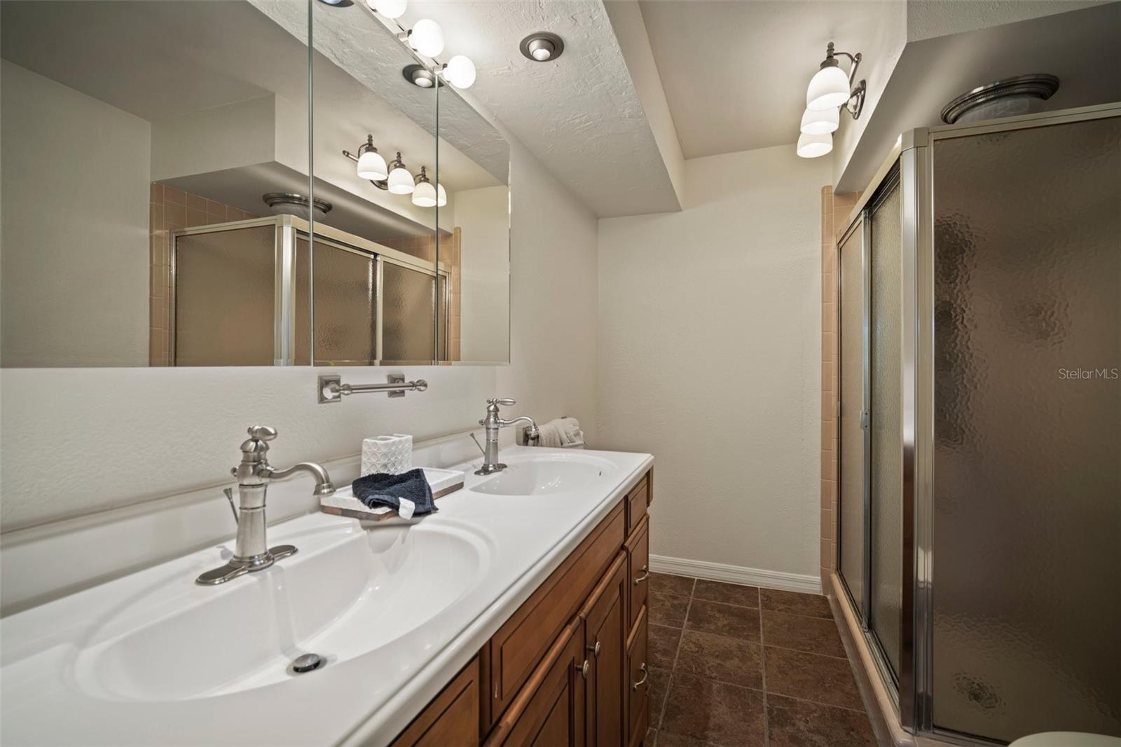 SHAWS POINT - Residential