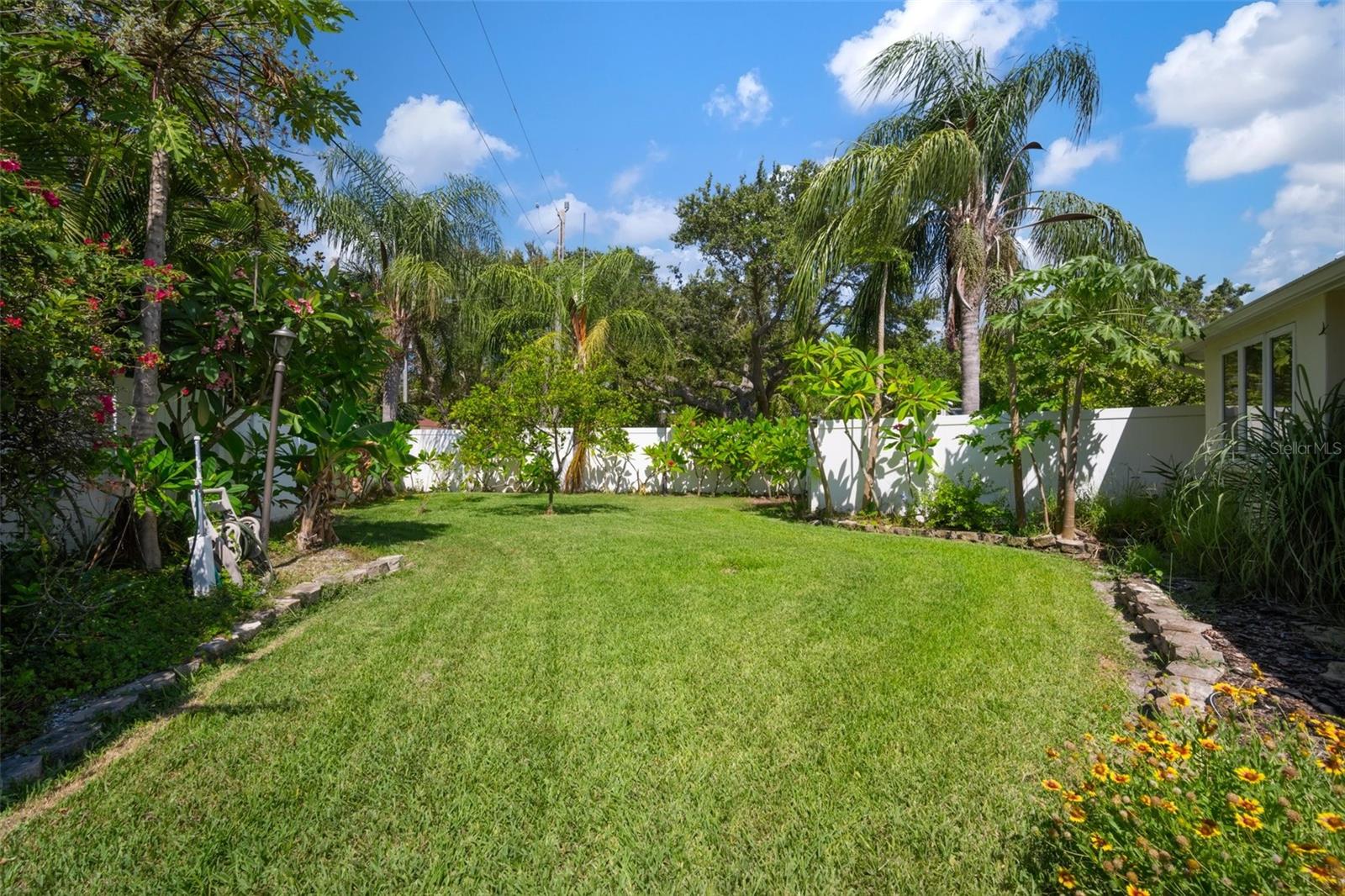 SHAWS POINT - Residential