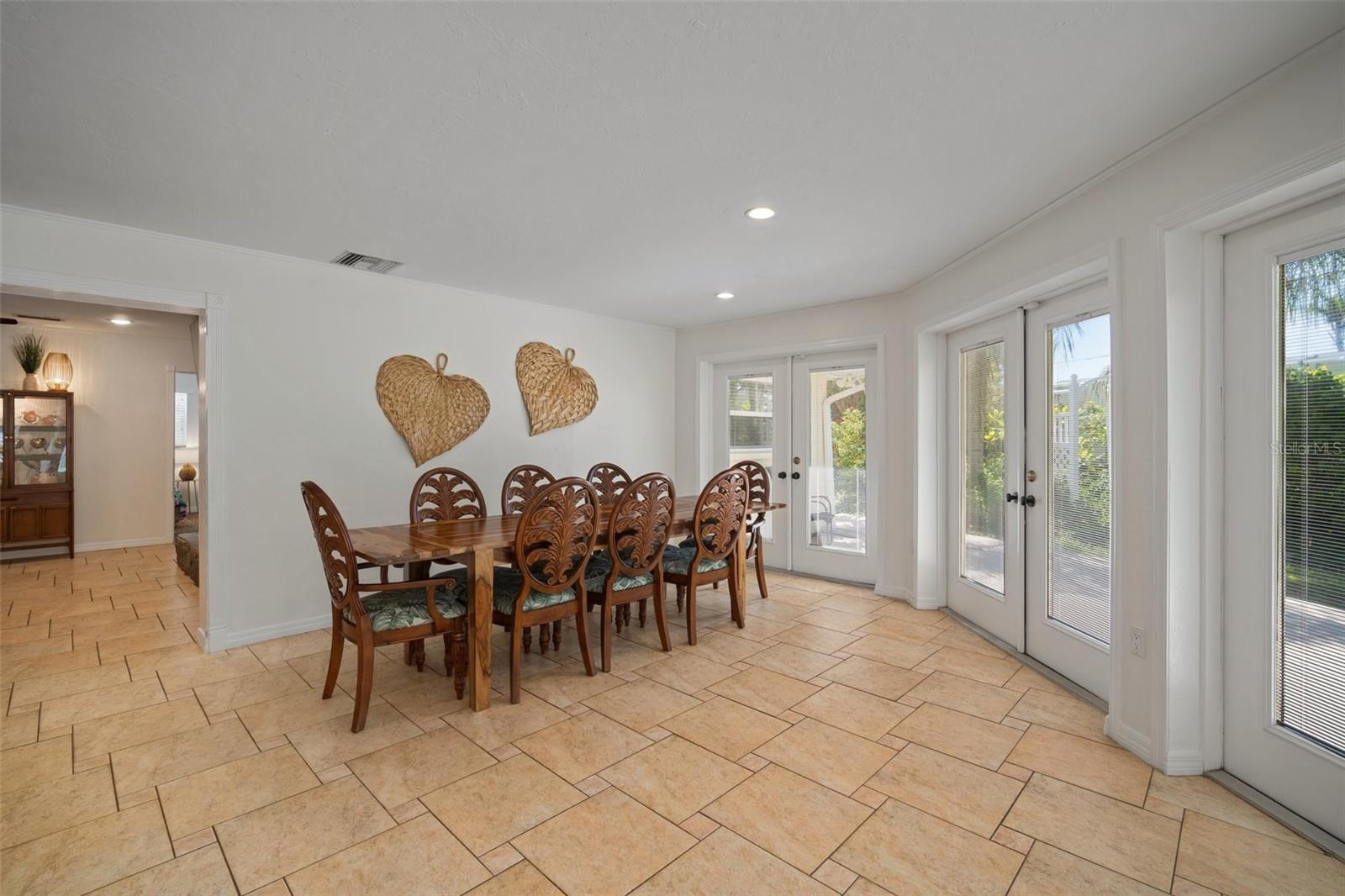 SHAWS POINT - Residential