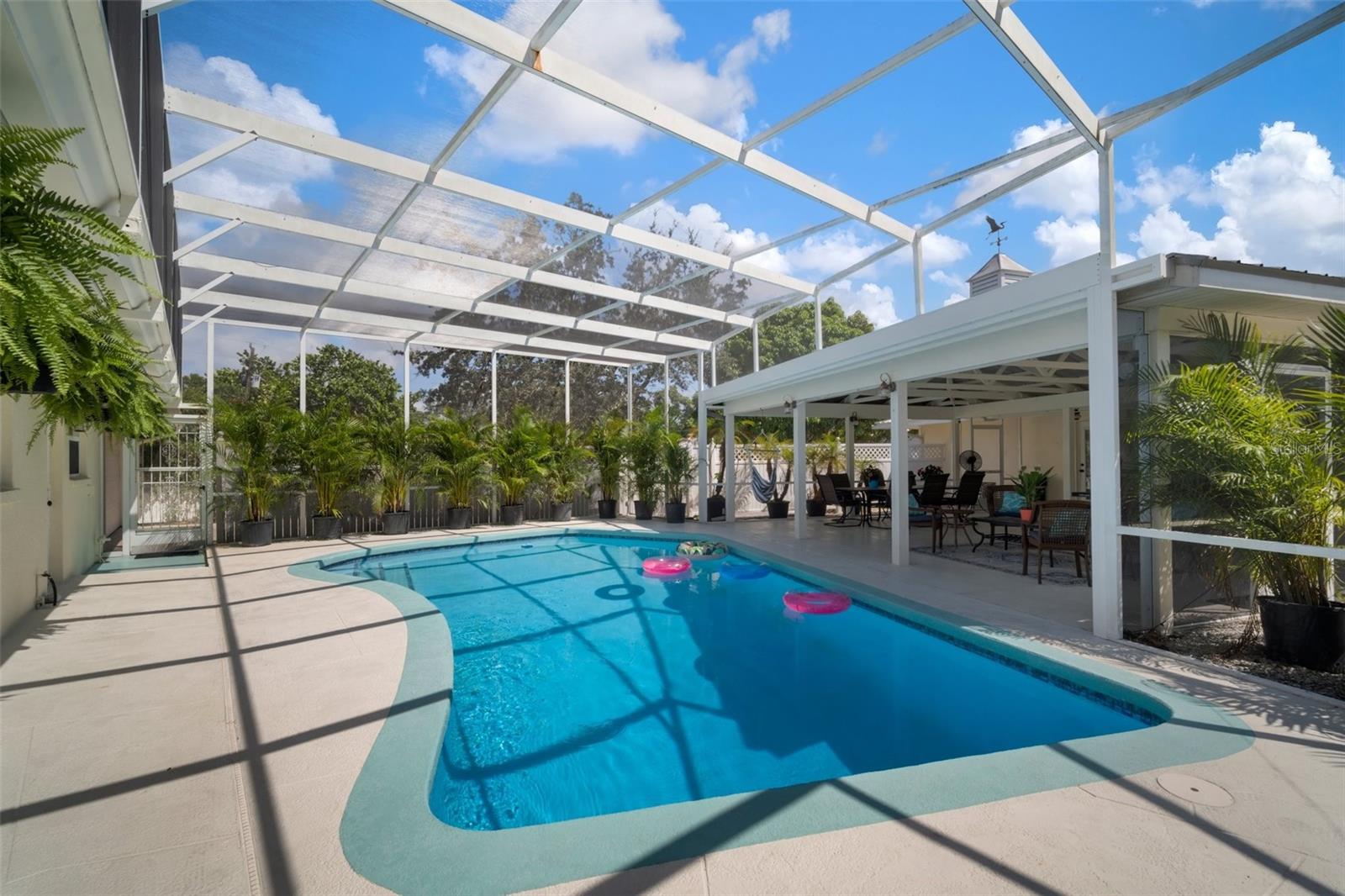 SHAWS POINT - Residential