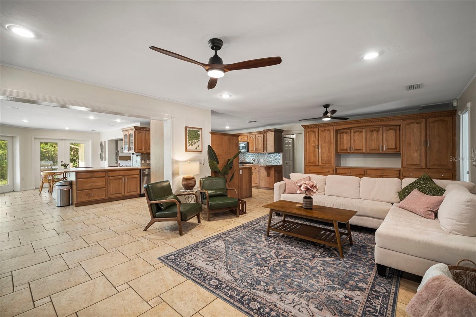 SHAWS POINT - Residential