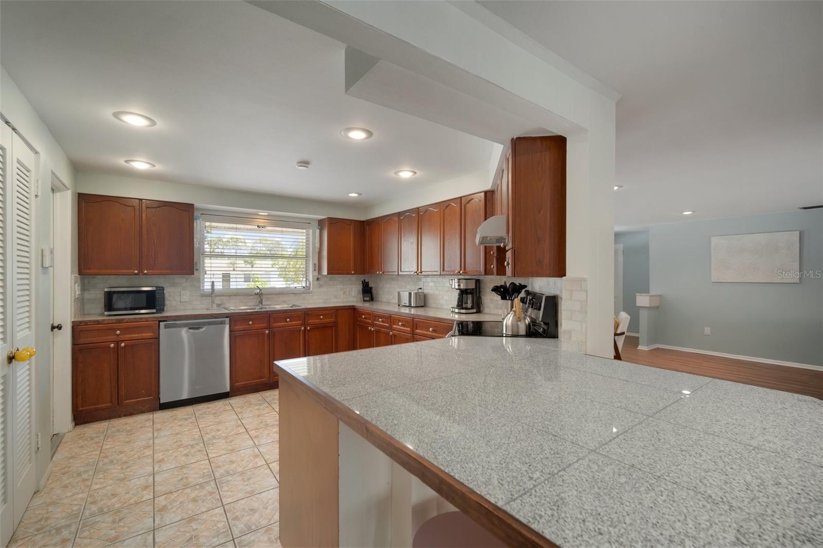 SHAWS POINT - Residential