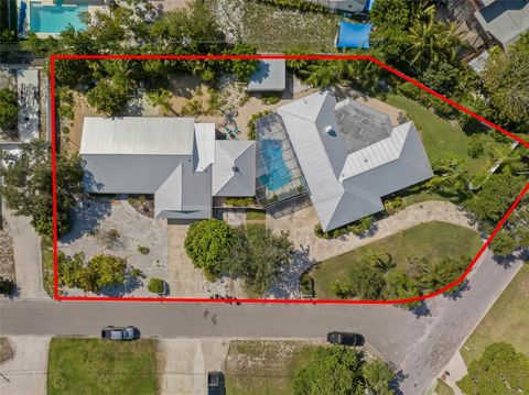 Photo of 7202 18th Avenue NW, Bradenton, FL 34209 (MLS # A4680689)