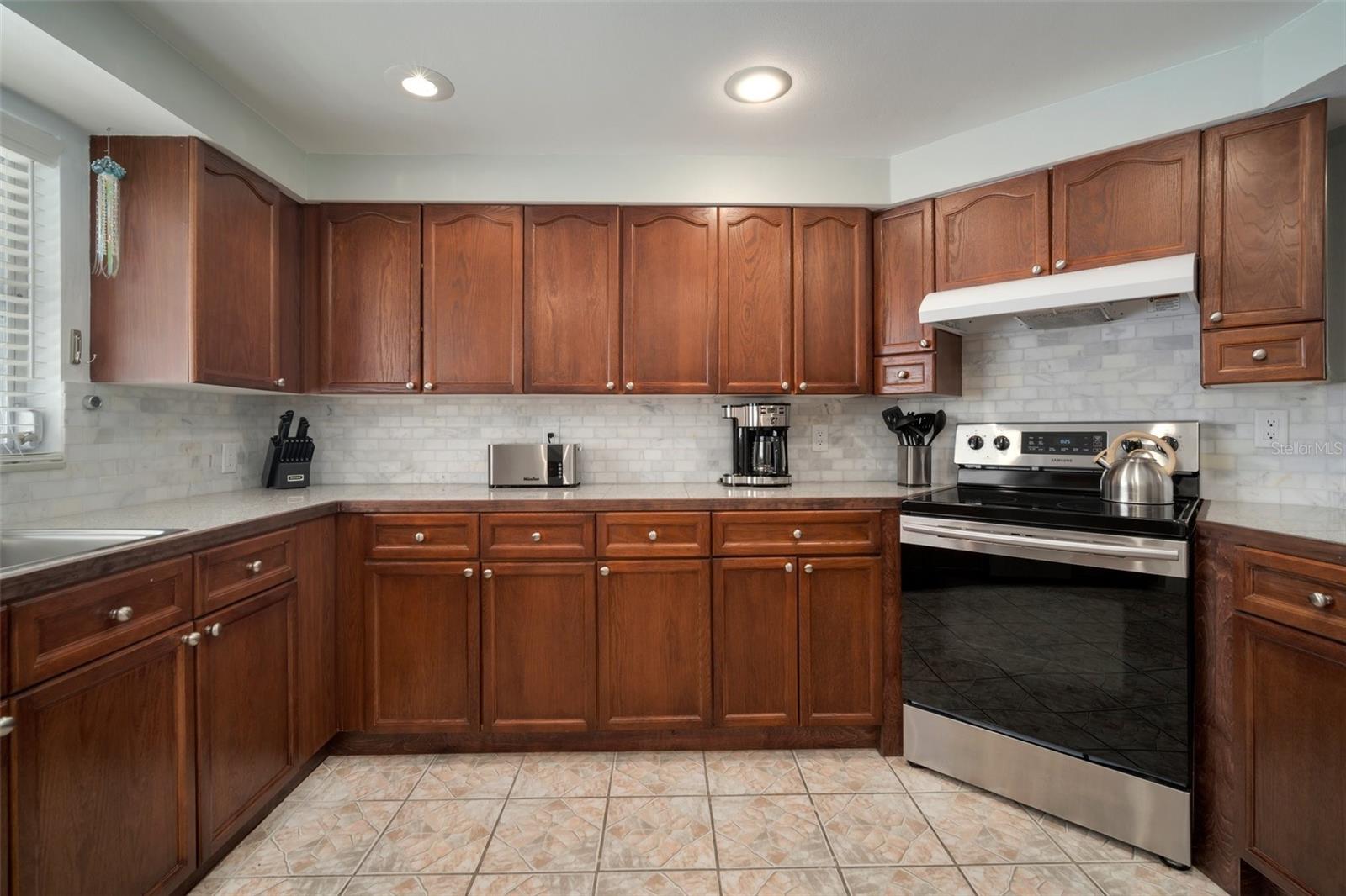 SHAWS POINT - Residential