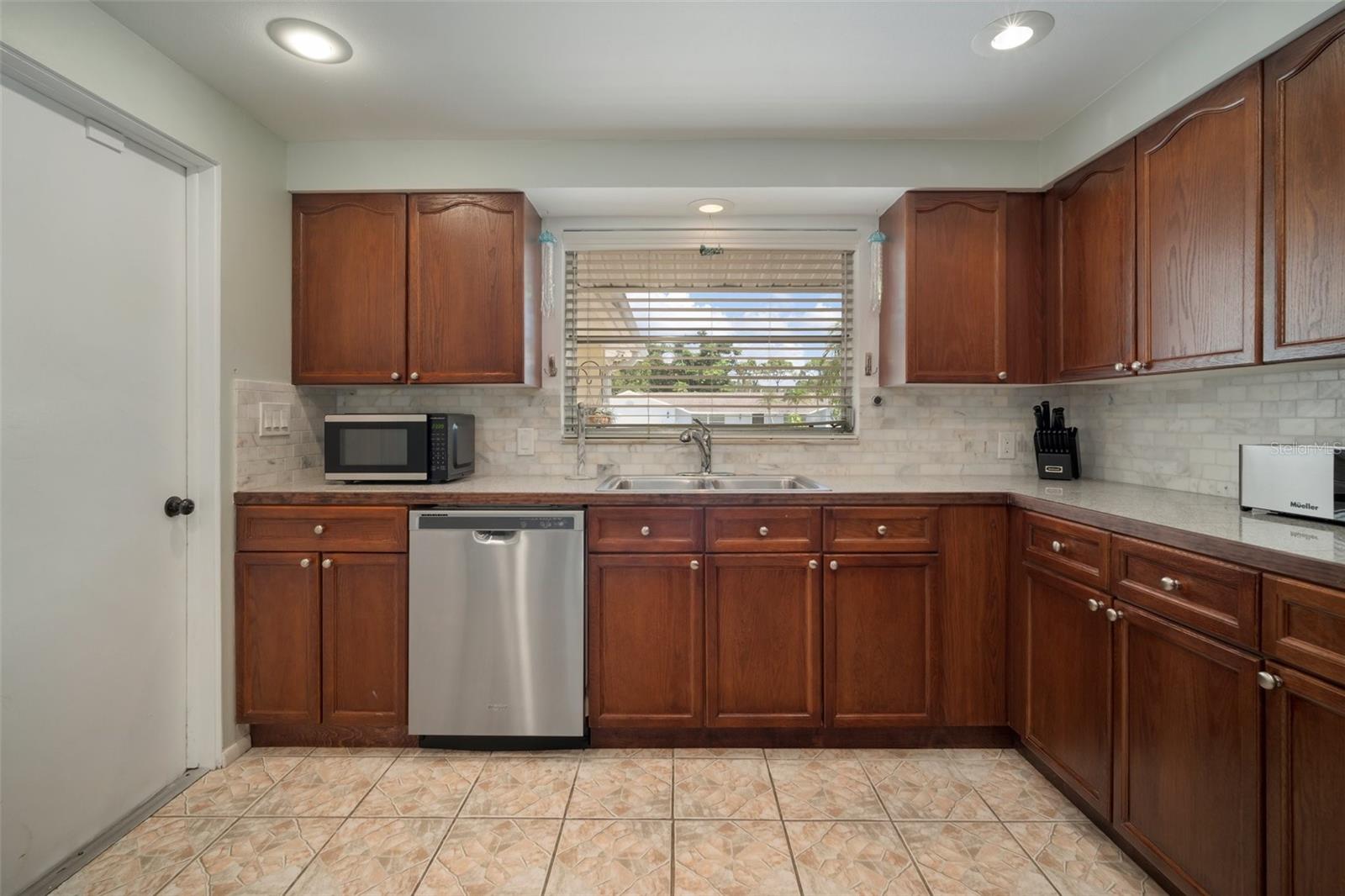 SHAWS POINT - Residential