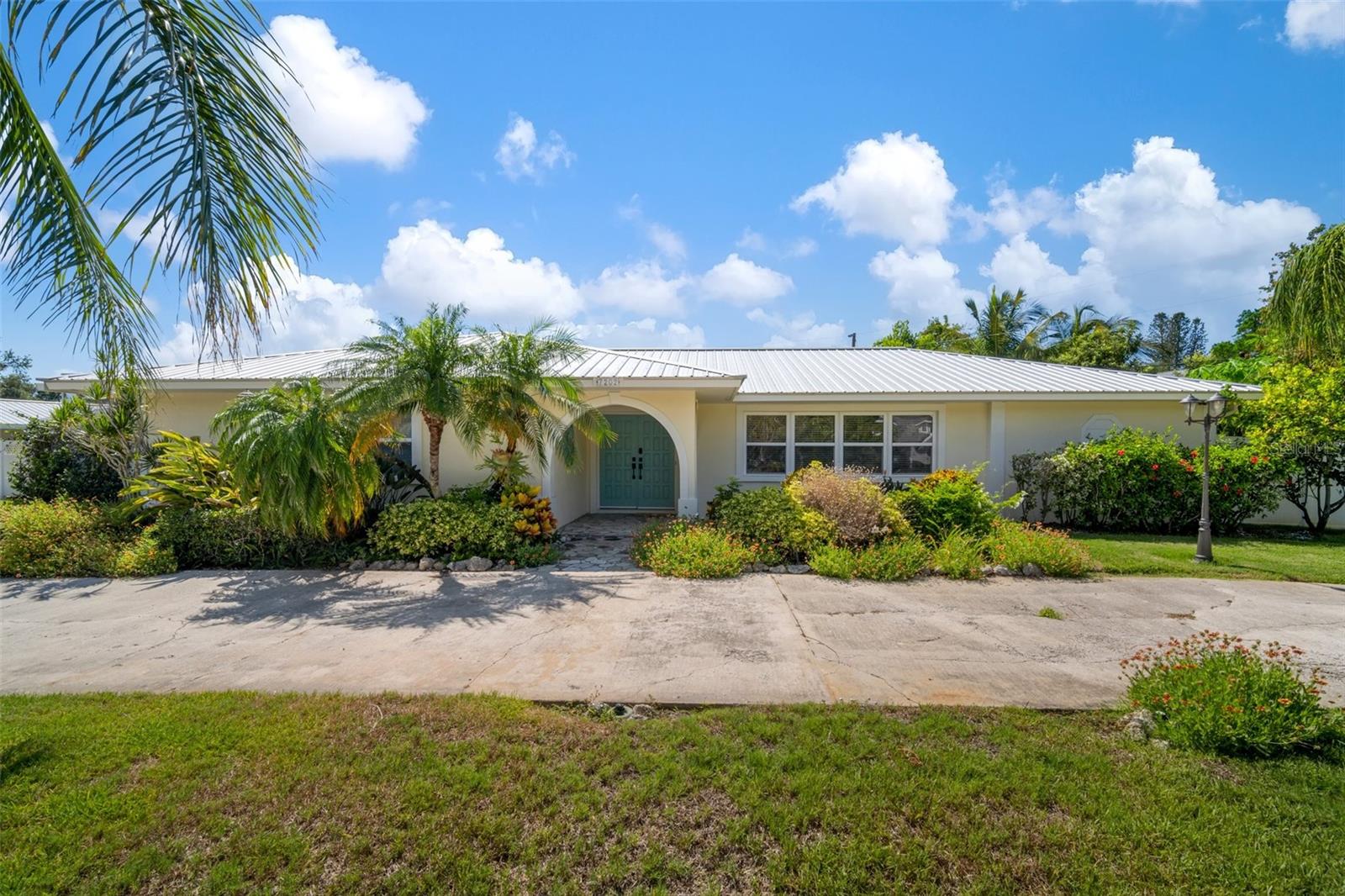 SHAWS POINT - Residential