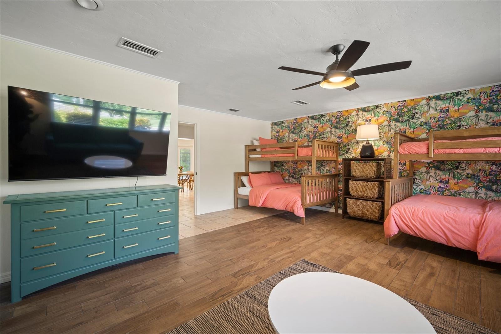 SHAWS POINT - Residential