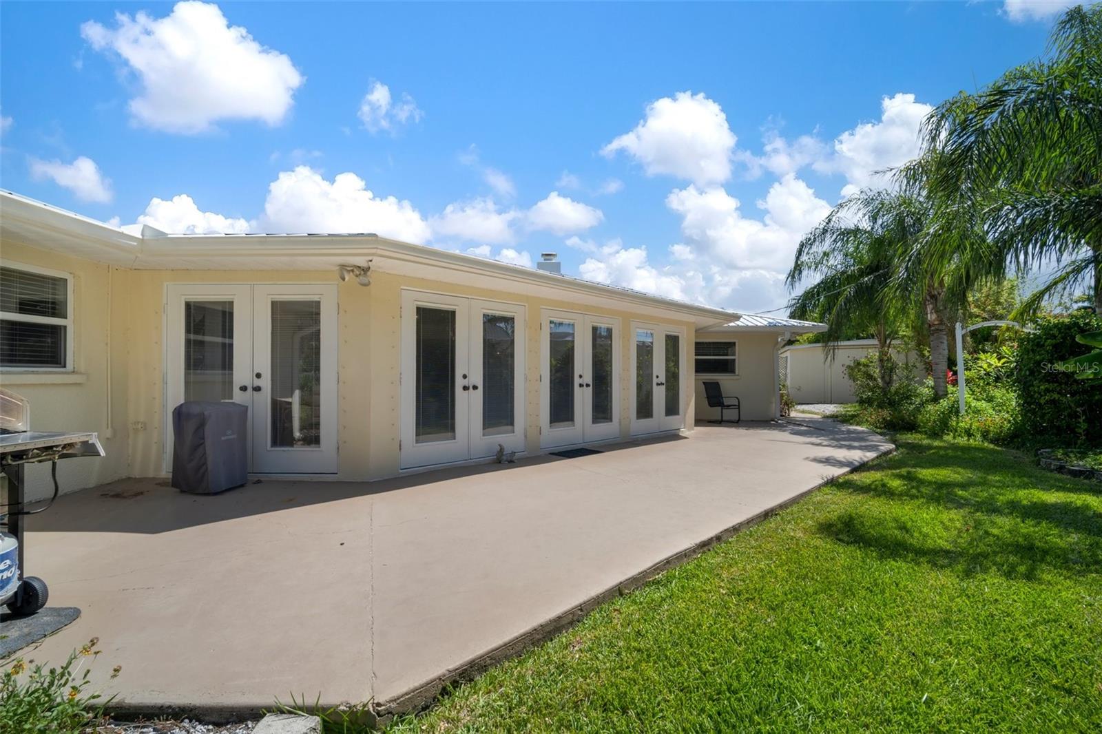 SHAWS POINT - Residential