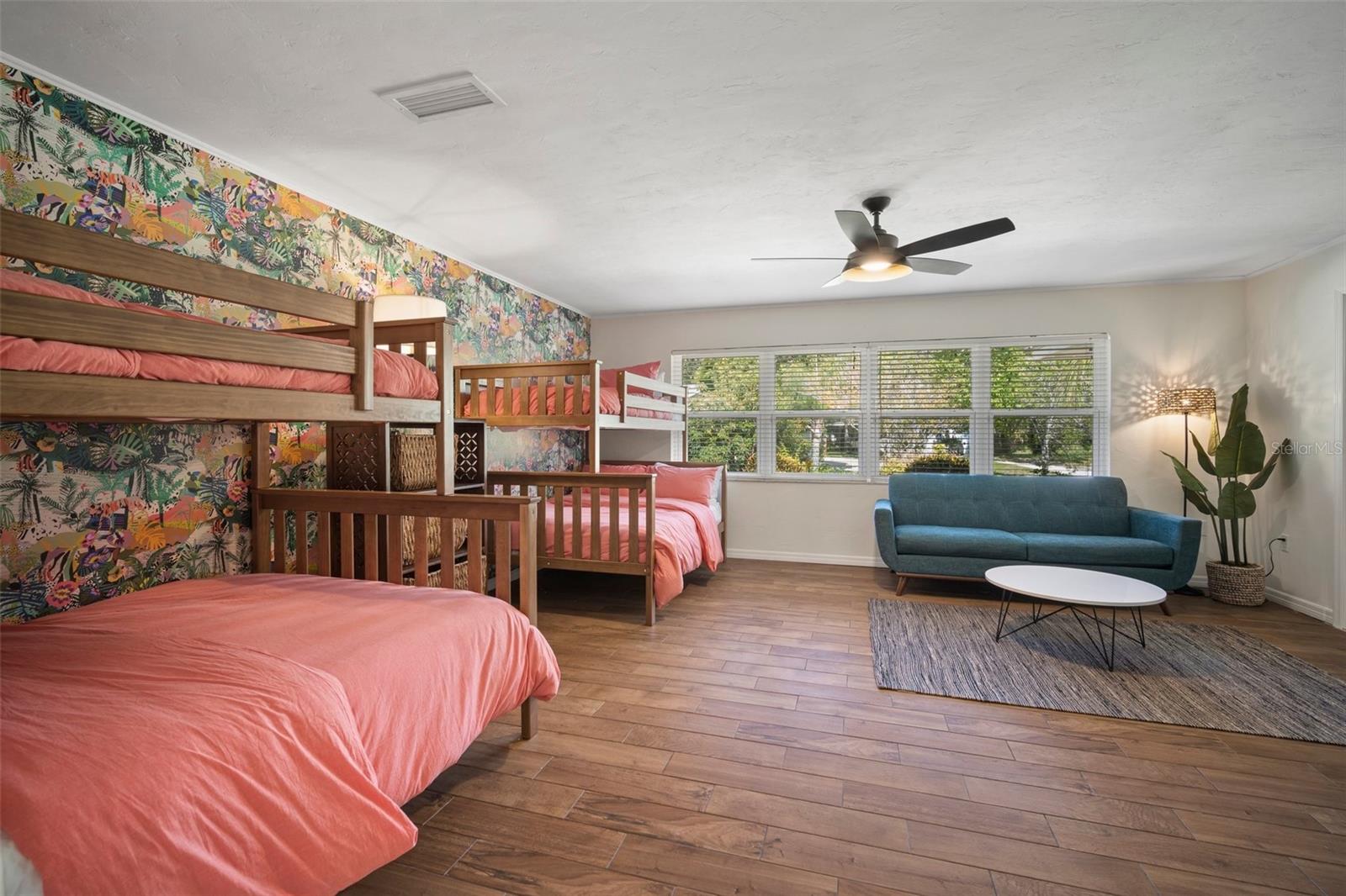 SHAWS POINT - Residential