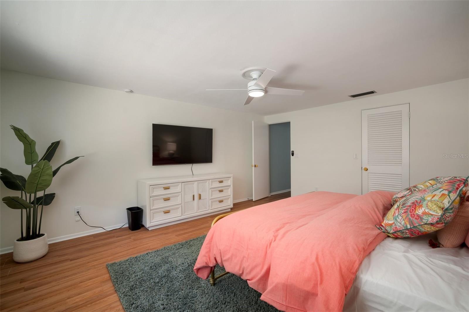 SHAWS POINT - Residential